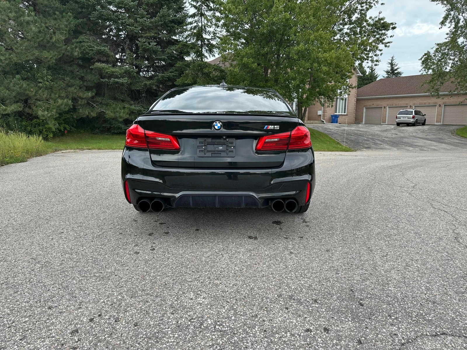 BMW M5 * Sedan * АВТОКРЕДИТ БЕЗ ПЪРВОНАЧАЛНА ВНОСКА* , снимка 17 - Автомобили и джипове - 56091643