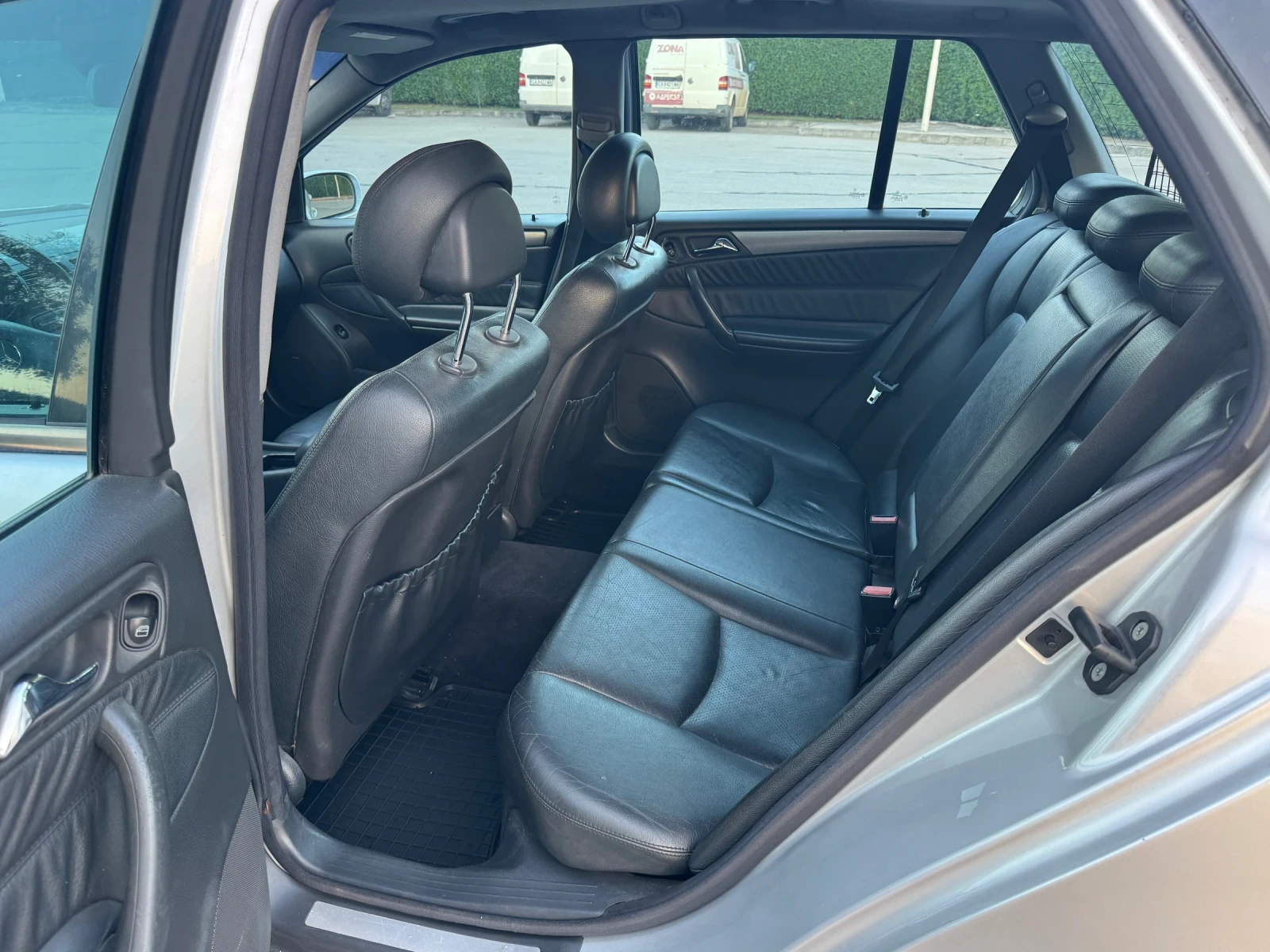 Mercedes-Benz C 270 CDI, снимка 8 - Автомобили и джипове - 56158898
