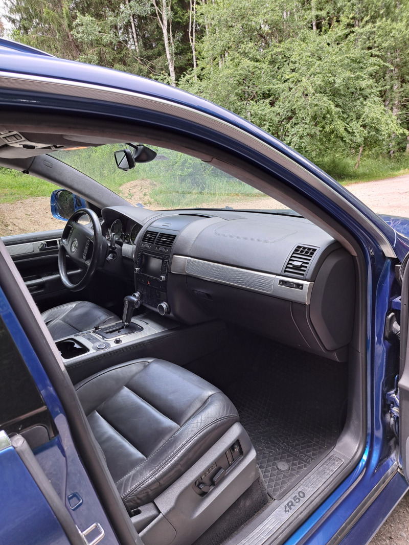 VW Touareg R50 5.0 TDI, снимка 5 - Автомобили и джипове - 46443890