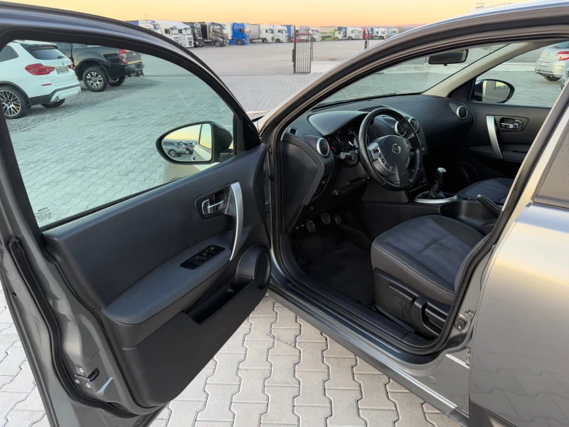 Nissan Qashqai 2.0tdci 150 ks ЛИЗИНГ !!!, снимка 11 - Автомобили и джипове - 49381197