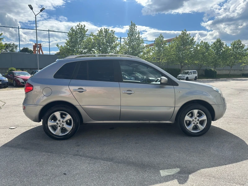 Renault Koleos 2.5i 171 к.с., снимка 5 - Автомобили и джипове - 50346079