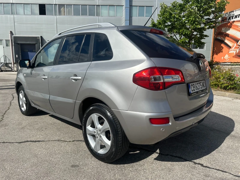 Renault Koleos 2.5i 171 к.с., снимка 3 - Автомобили и джипове - 50346079
