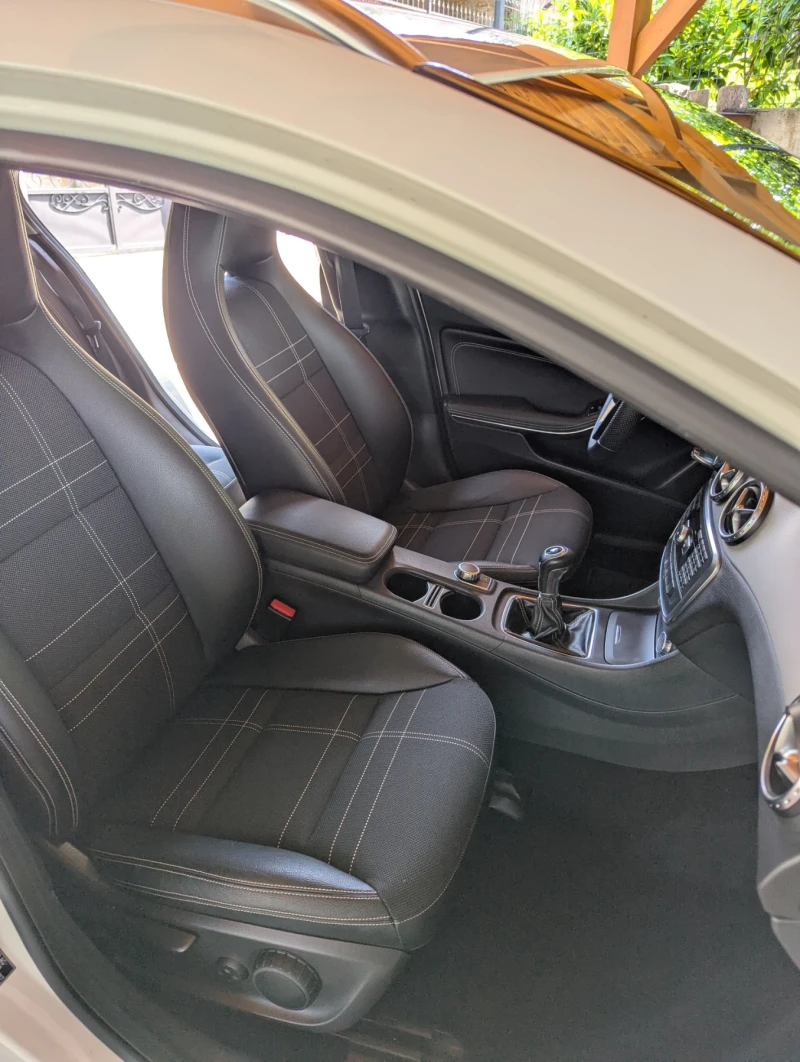 Mercedes-Benz GLA 200 2.2 CDI, снимка 15 - Автомобили и джипове - 50574057