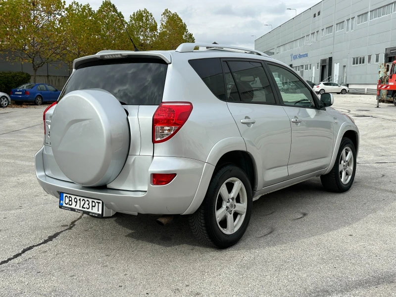 Toyota Rav4 2.2d 177 к.с. , снимка 4 - Автомобили и джипове - 52305590