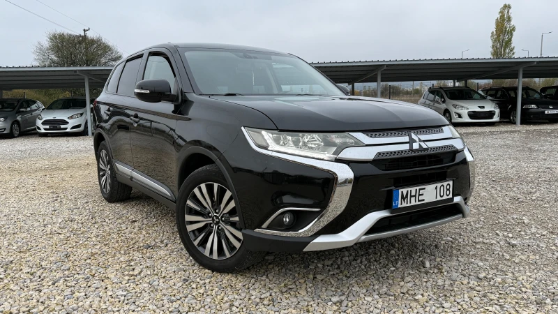 Mitsubishi Outlander 2.4-166к.с.-7места-MIVEC-4X4-LED-ПОДГРЕВ-