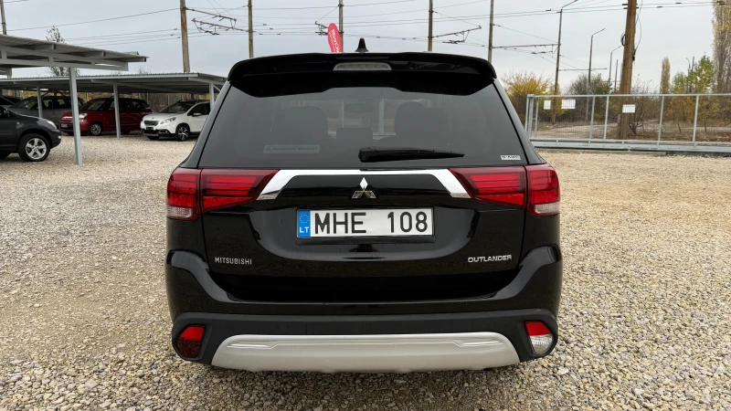 Mitsubishi Outlander 2.4-166к.с.-7места-MIVEC-4X4-LED-ПОДГРЕВ-, снимка 5 - Автомобили и джипове - 52331999