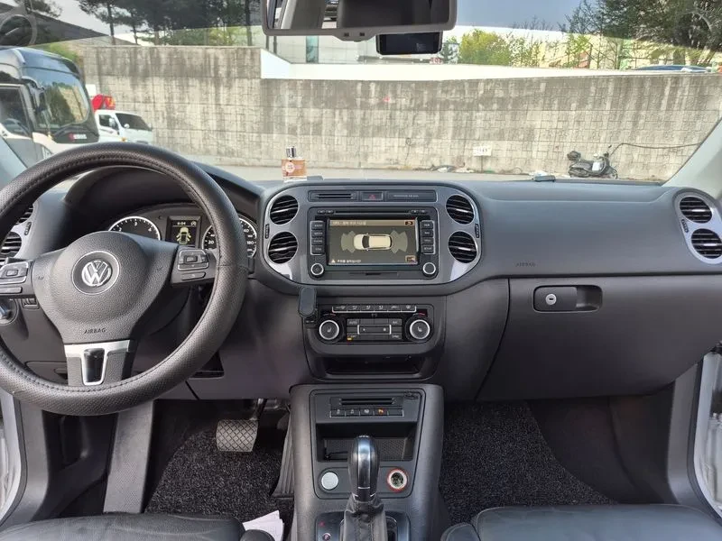 VW Tiguan 2.0 Tdi Premium 5N | Mobile.bg � ����������� 9