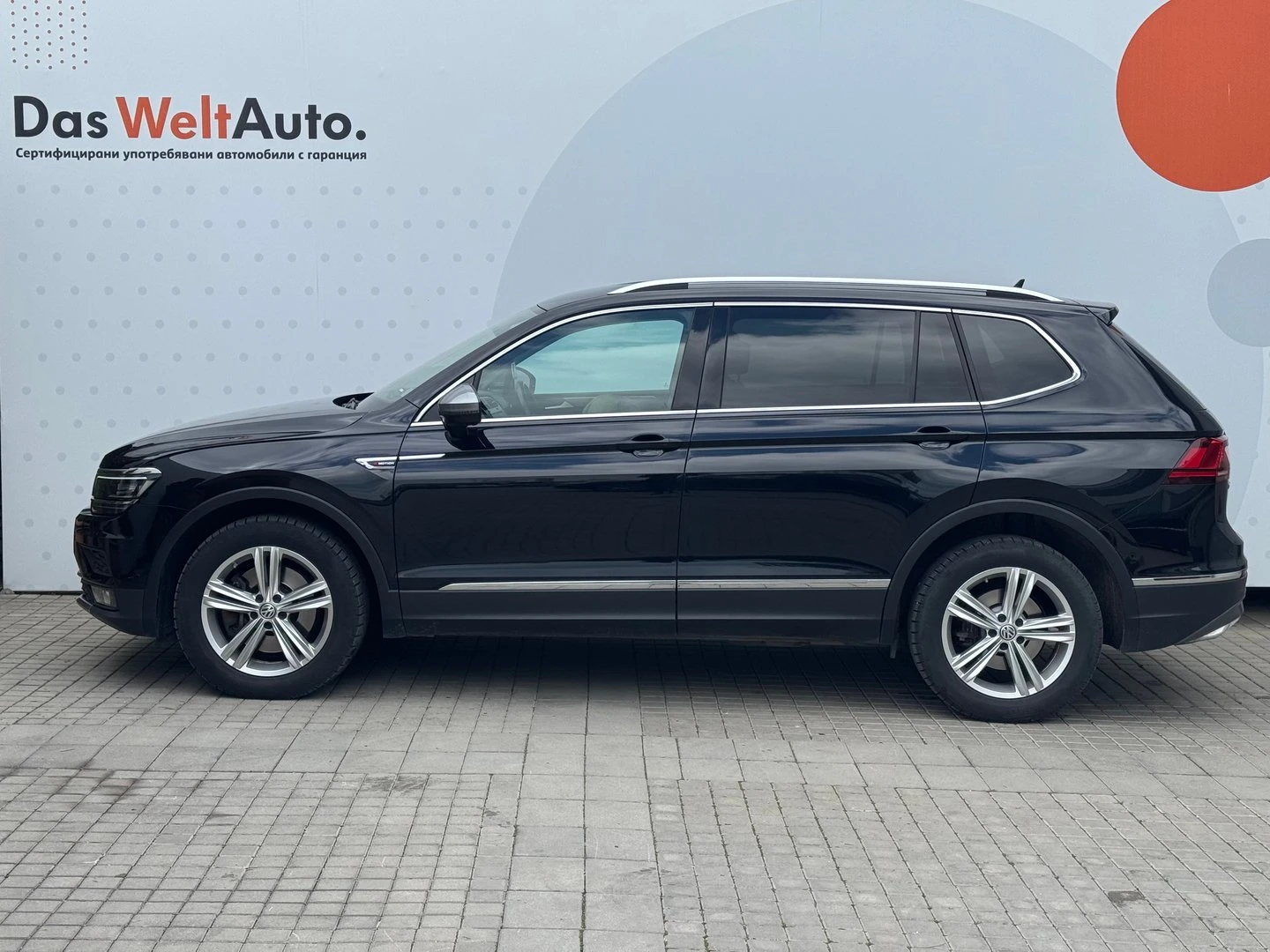 VW Tiguan 2.0 BiTDI SCR DSG 4MO HL | Mobile.bg — изображение 2