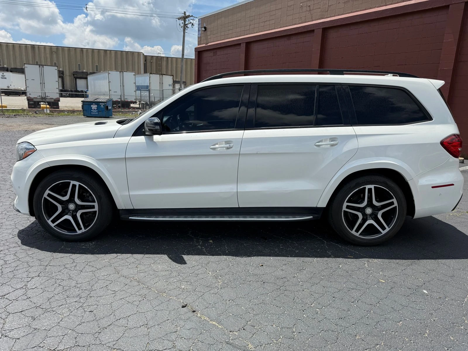 Mercedes-Benz GLS 500 AMG* PACK* DESIGNO* ДИСТРОНИК* ПОДГРЕВ* ОБДУХВАНЕ* - изображение 6