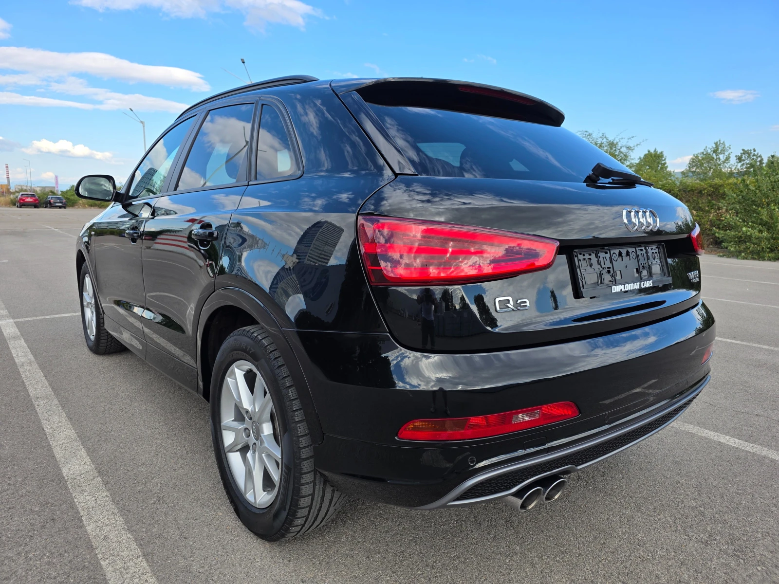 Audi Q3 S-line Premium Quattro - изображение 8