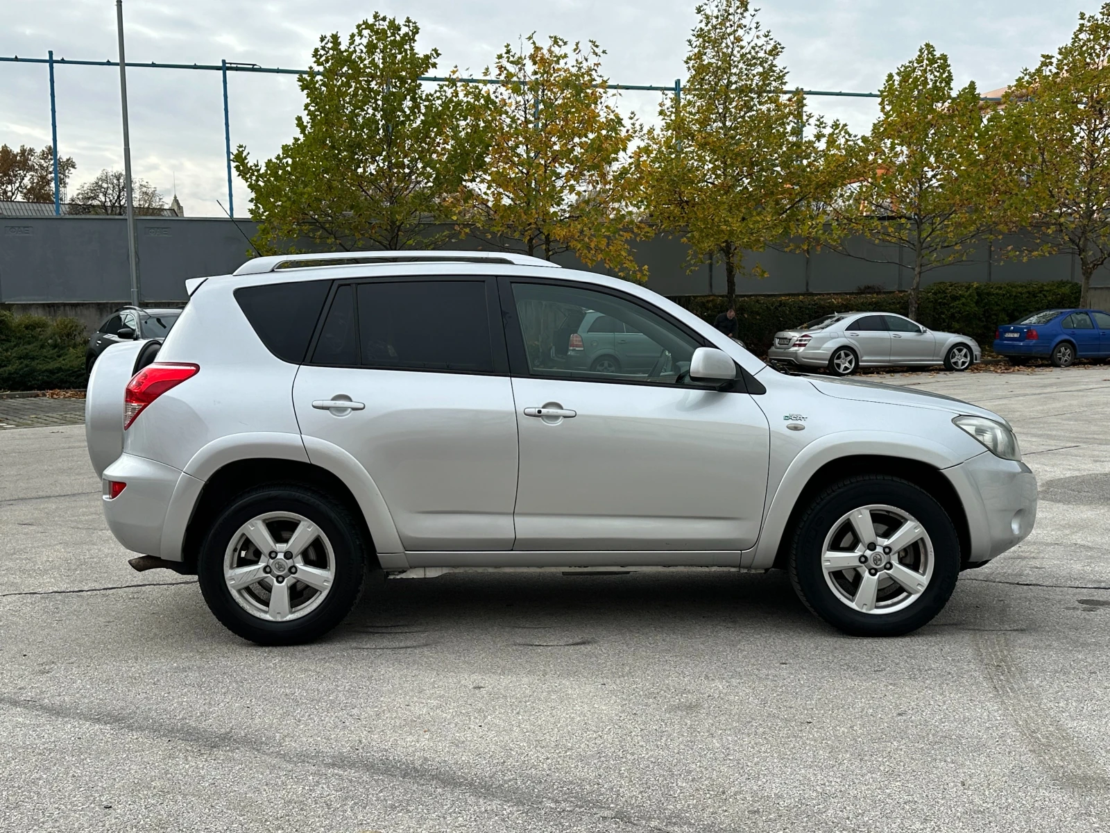 Toyota Rav4 2.2d 177 к.с.  - изображение 5