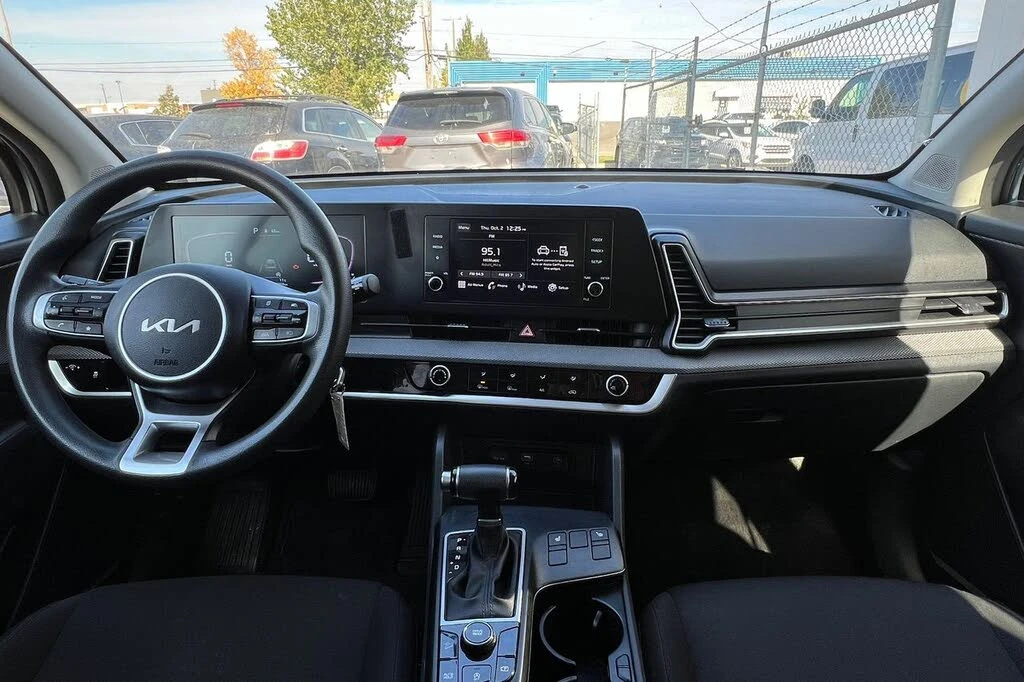 Kia Sportage, снимка 9 - Автомобили и джипове - 53985524