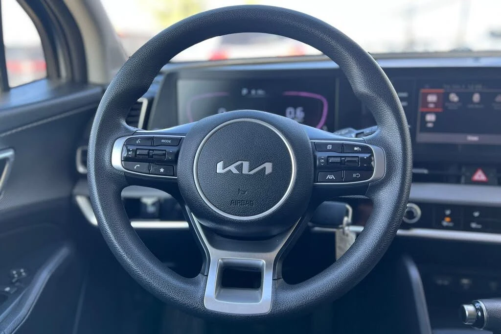 Kia Sportage, снимка 10 - Автомобили и джипове - 53985524