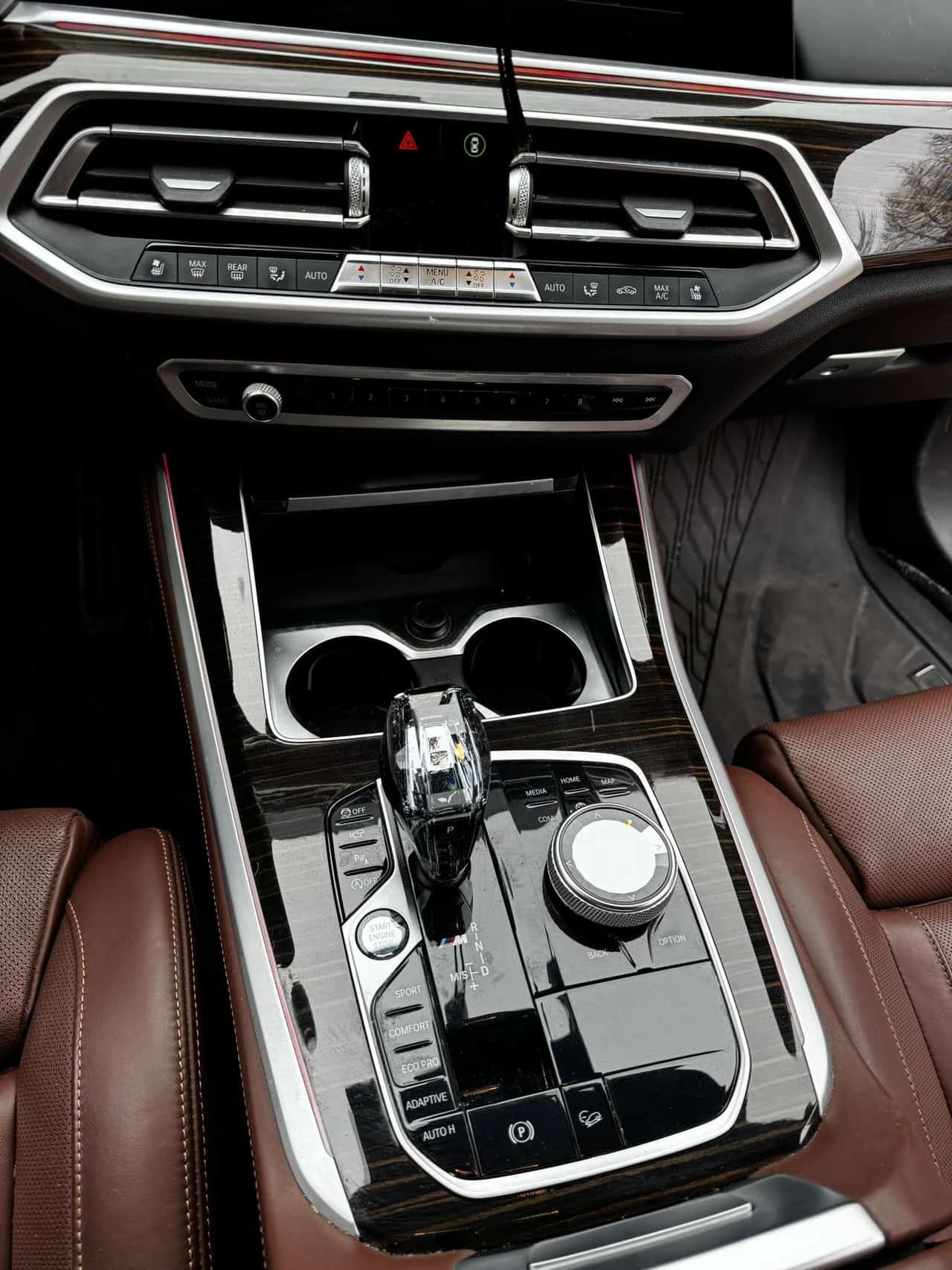 BMW X5 M50i  CARFAX, снимка 8 - Автомобили и джипове - 54047371