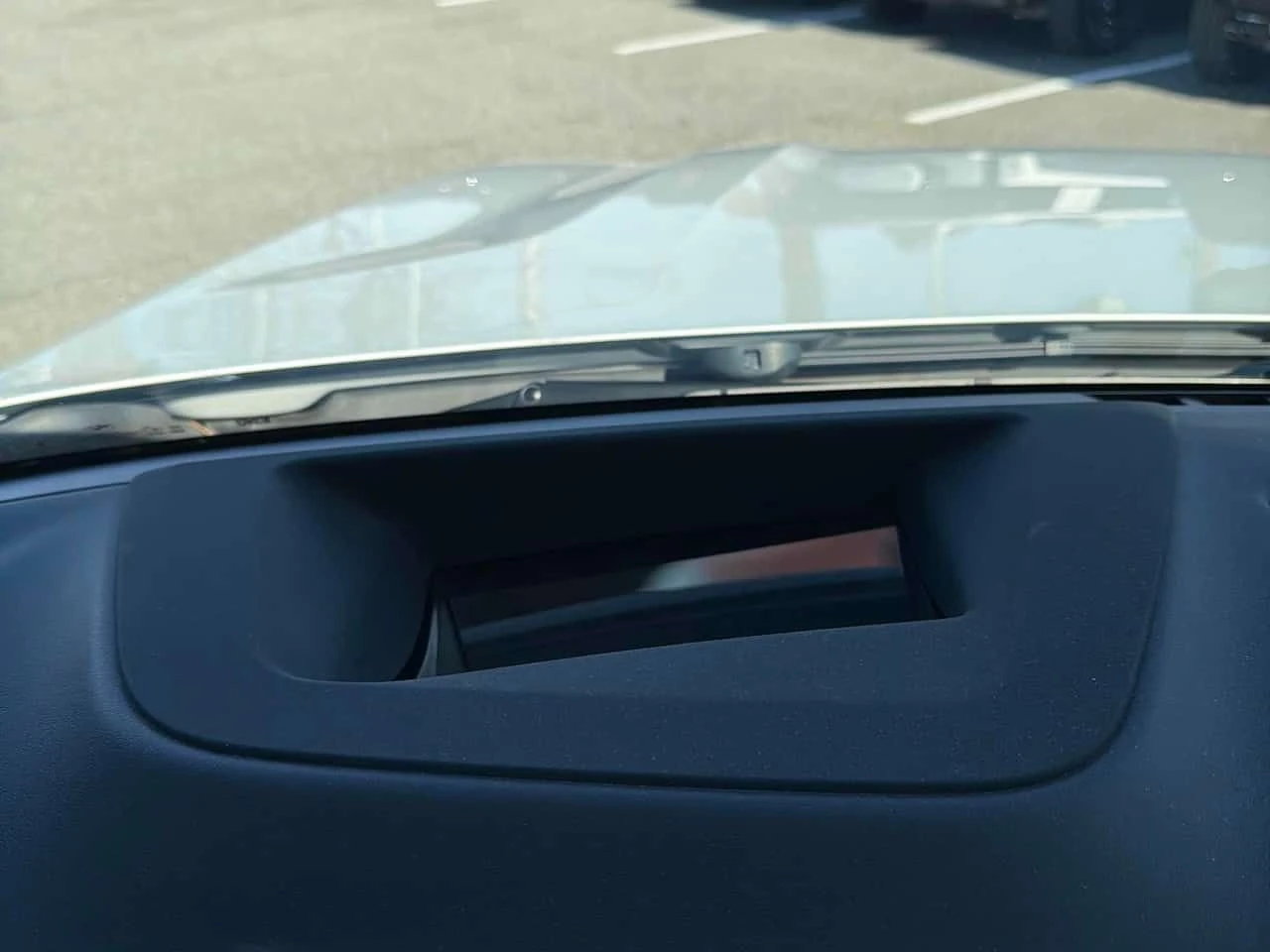 BMW X7 xDrive40i/ПАНОРАМА/ДИСТРОНИК/ВТОРИ ГУМИ И ДЖАНТИ, снимка 9 - Автомобили и джипове - 54231706