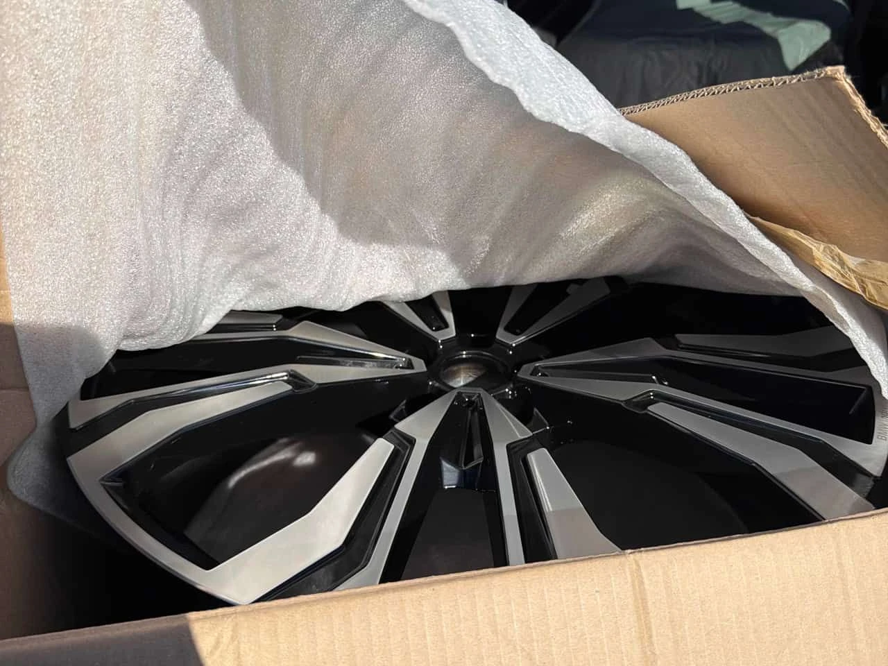 BMW X7 xDrive40i/ПАНОРАМА/ДИСТРОНИК/ВТОРИ ГУМИ И ДЖАНТИ, снимка 12 - Автомобили и джипове - 54231706