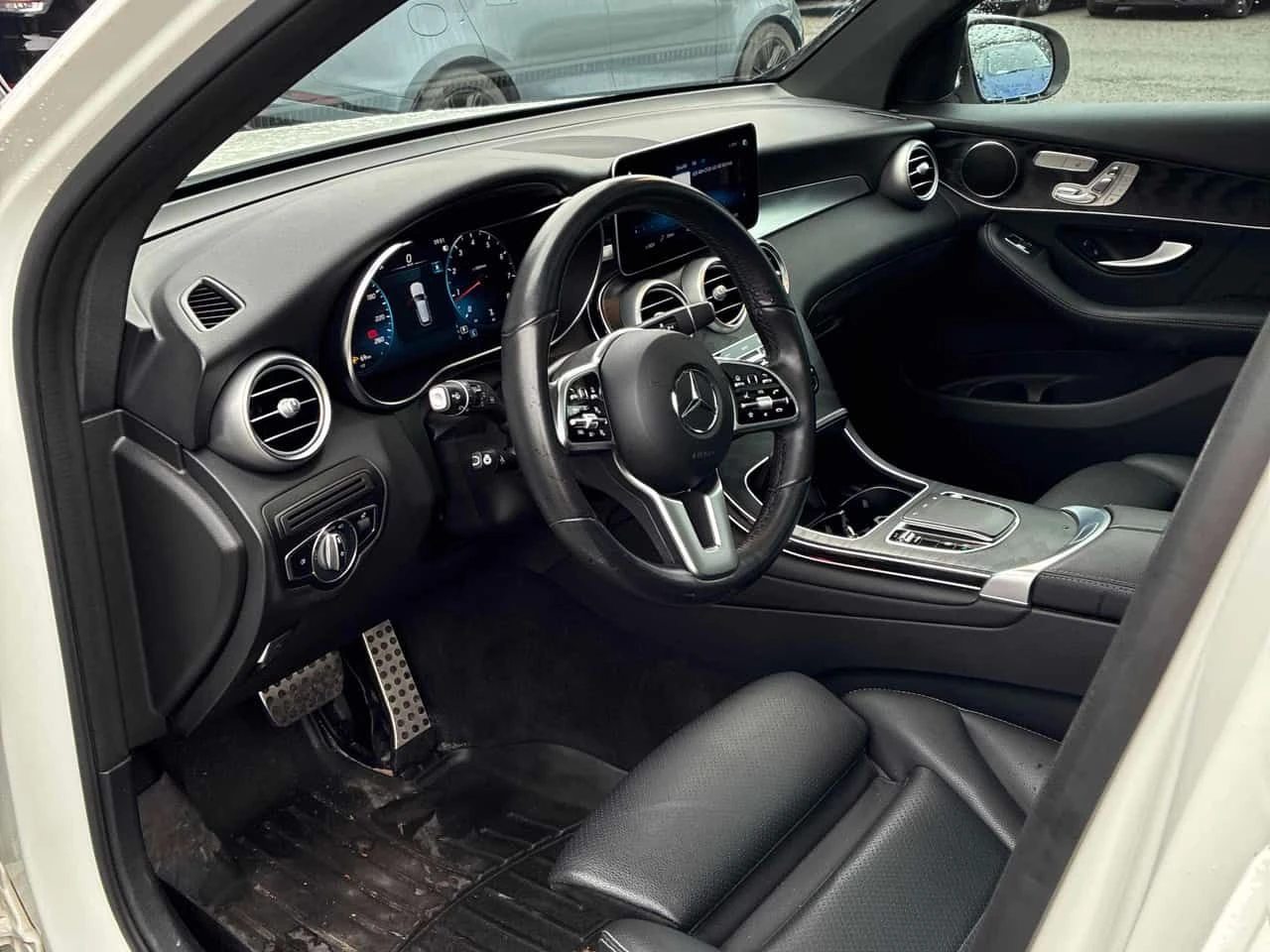 Mercedes-Benz GLC * 300 * CARFAX * ЦЕНА ДО БГ, снимка 8 - Автомобили и джипове - 54239542