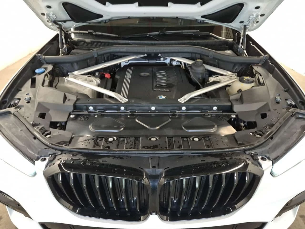 BMW X5 40i M-Sport * CARFAX * Laser * Дистроник * Head Up, снимка 15 - Автомобили и джипове - 54560230