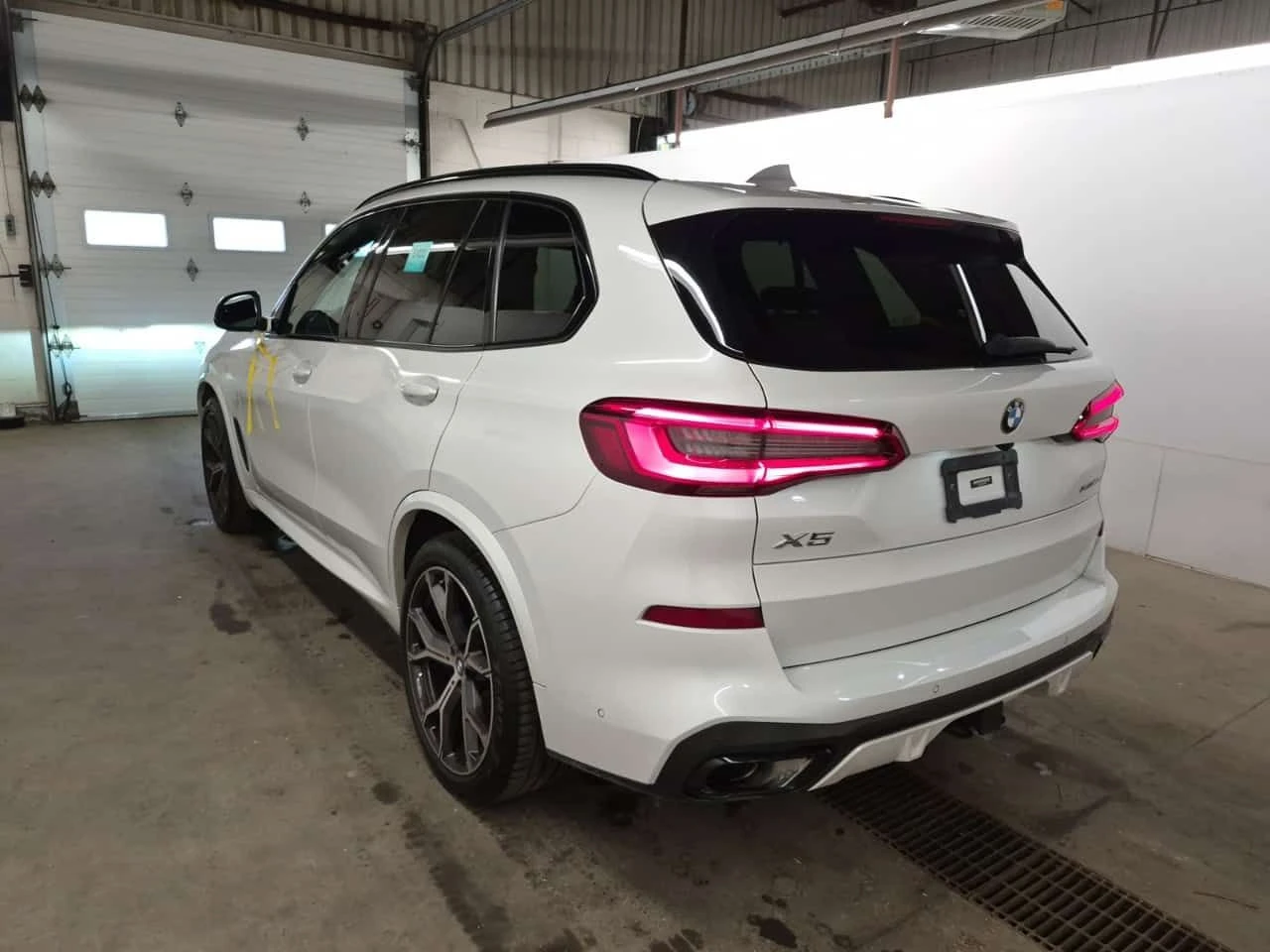 BMW X5 40i M-Sport * CARFAX * Laser * Дистроник * Head Up, снимка 4 - Автомобили и джипове - 54560230