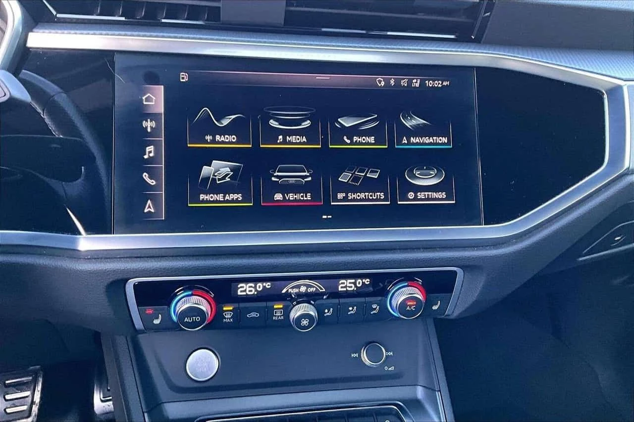 Audi Q3 * Progressiv S Line Sport | Panoroof | AWD * CARFA, снимка 6 - Автомобили и джипове - 54916676