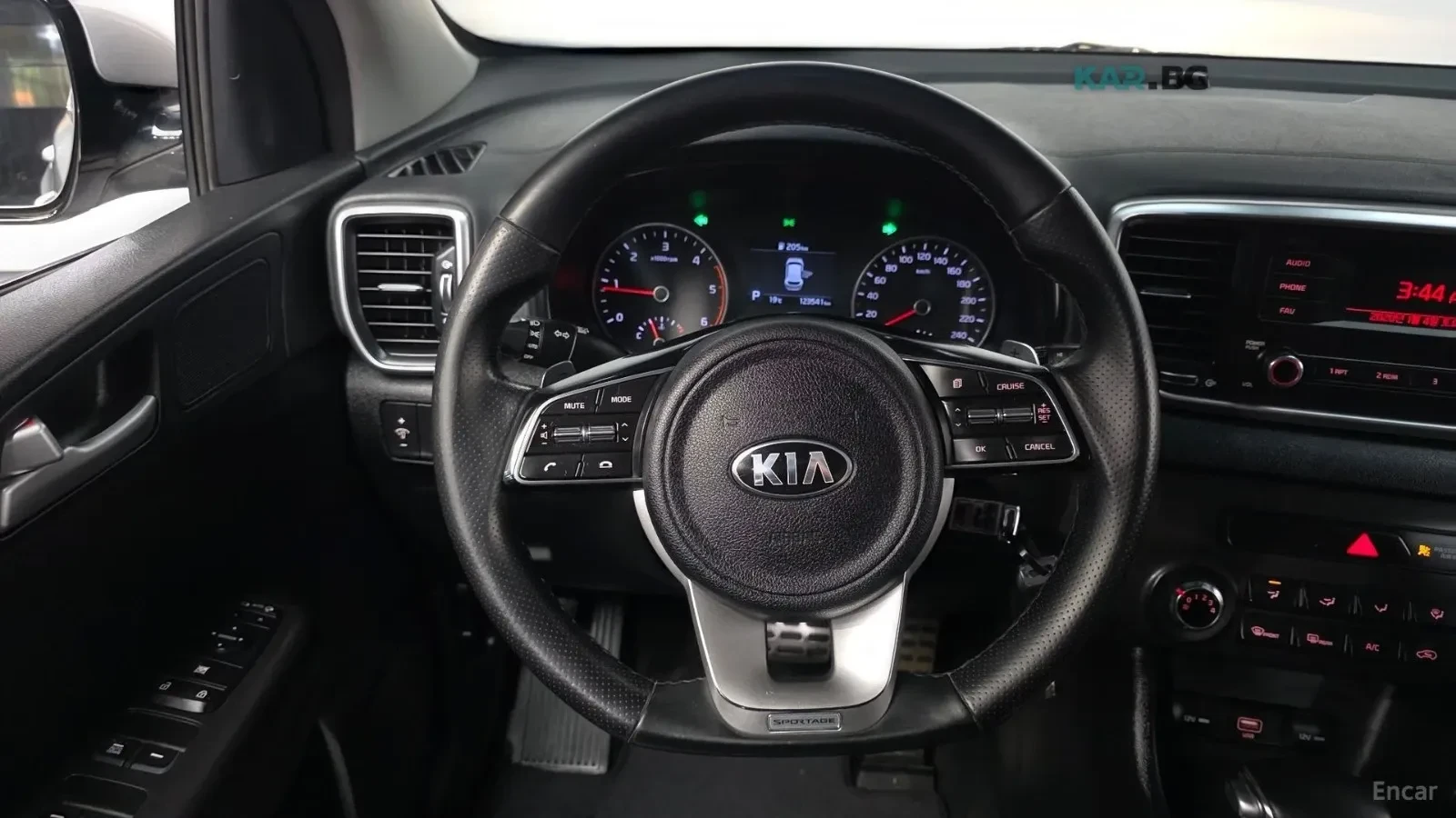 Kia Sportage, снимка 15 - Автомобили и джипове - 54918143
