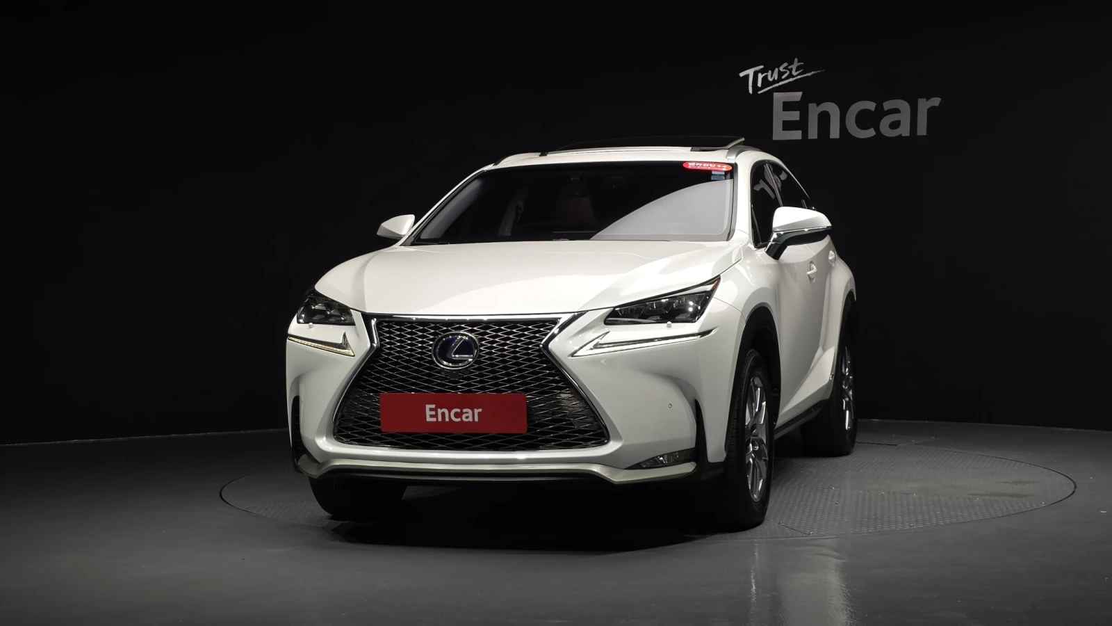 Lexus NX 300h* ЛЮК* ПОДГРЕВ ВОЛАН* КРАЙНА ЦЕНА, снимка 3 - Автомобили и джипове - 55367135