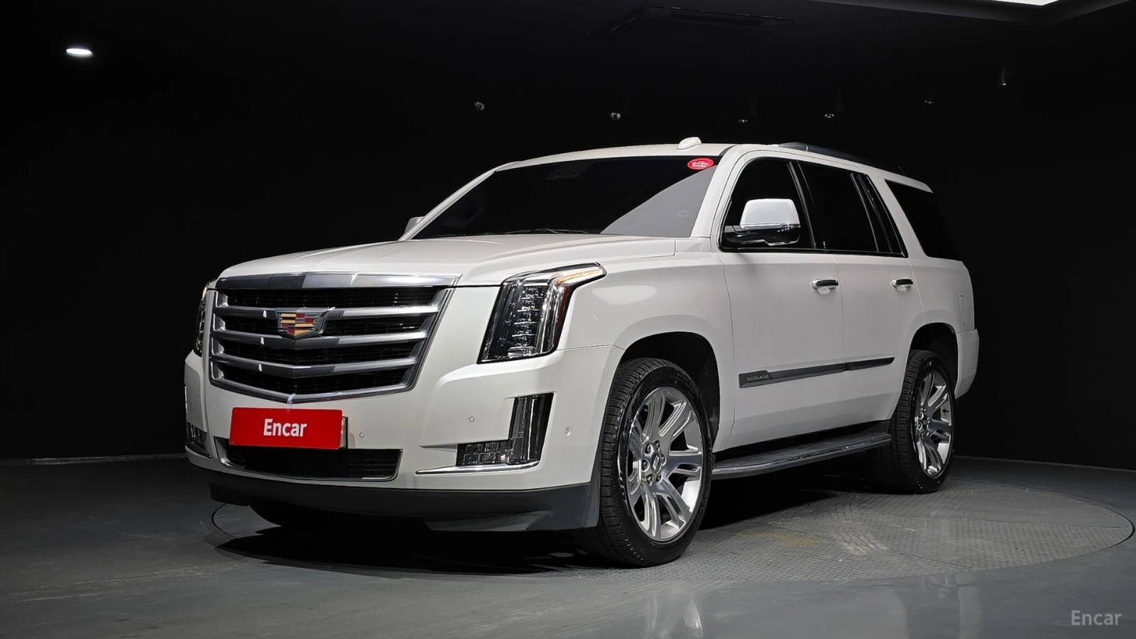 Cadillac Escalade 6.2* HUD* МОНИТОРИ* КОЖА* ОБДУХВ* ПАНО