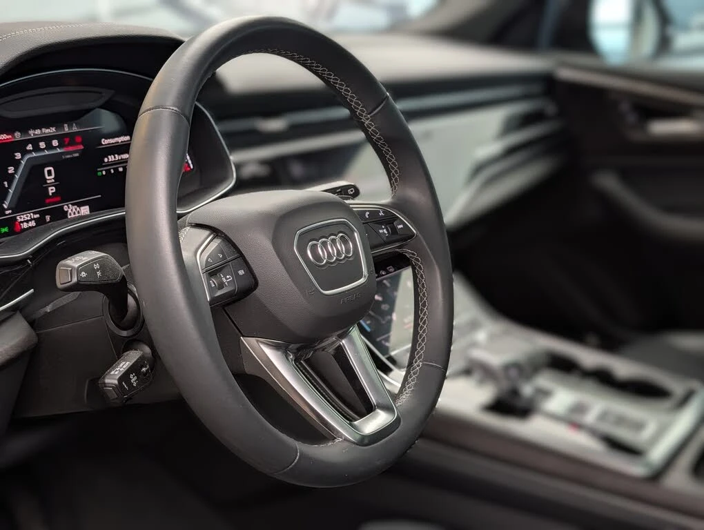 Audi Q8 55TFSI* BLACK OPTIC* B&O* ОБДУХ* ПАНО* КРАЙНА ЦЕНА, снимка 9 - Автомобили и джипове - 56101145