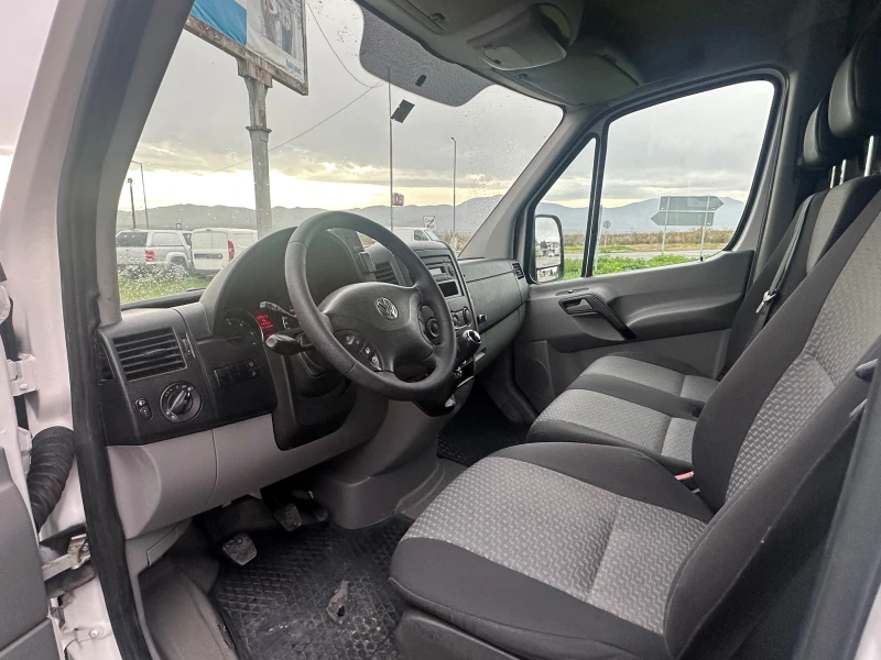 VW Crafter 2.0 TDI TOP, снимка 13 - Бусове и автобуси - 52494212