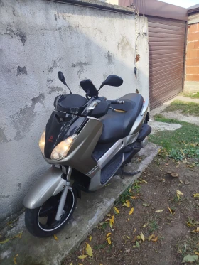  Yamaha X-max