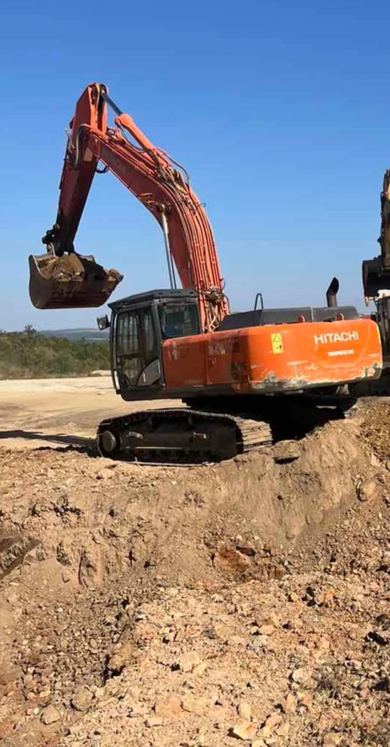 Багер Hitachi 350 , снимка 5 - Индустриална техника - 51977702