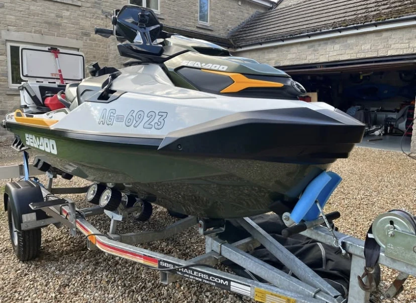  Bombardier Sea Doo Fishpro | Mobile.bg   2