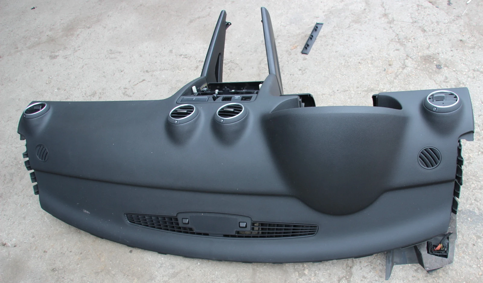    3,    | Mobile.bg   4