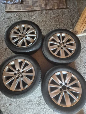        215/55R16  VW