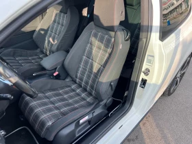 VW Golf GTI 211+ 6 Скорости Навигация Реални километри , снимка 9