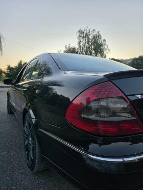 Mercedes-Benz E 220, снимка 3