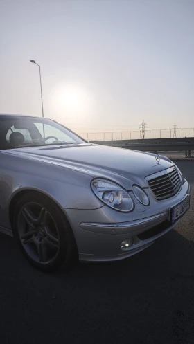 Mercedes-Benz E 500 РЕАЛНИ КМ/Без ръжда/Фабрична боя/Сервизна Книжка! - 7650 € / 14962.10 лв. - 51470643 2