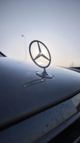 Mercedes-Benz E 500 РЕАЛНИ КМ/Без ръжда/Фабрична боя/Сервизна Книжка! - 7650 € / 14962.10 лв. - 51470643 5