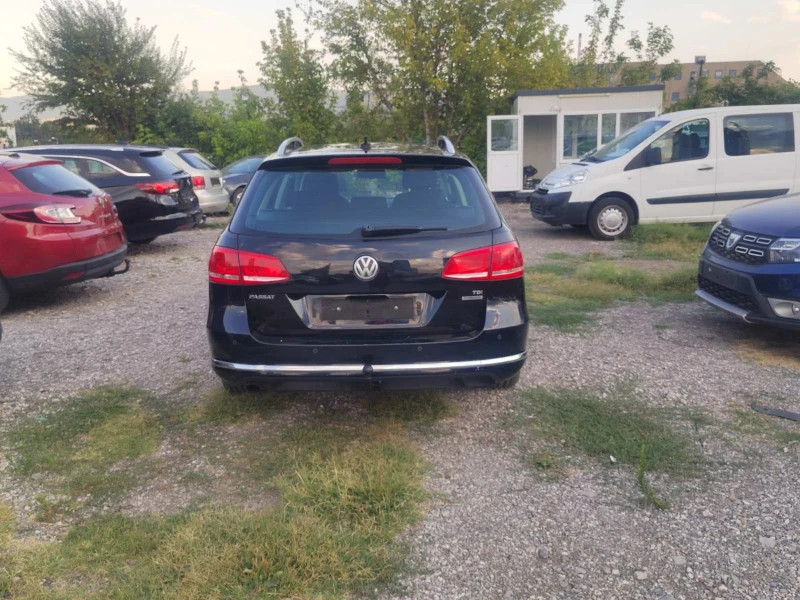 VW Passat 1.6 TDI , снимка 4 - Автомобили и джипове - 39644463