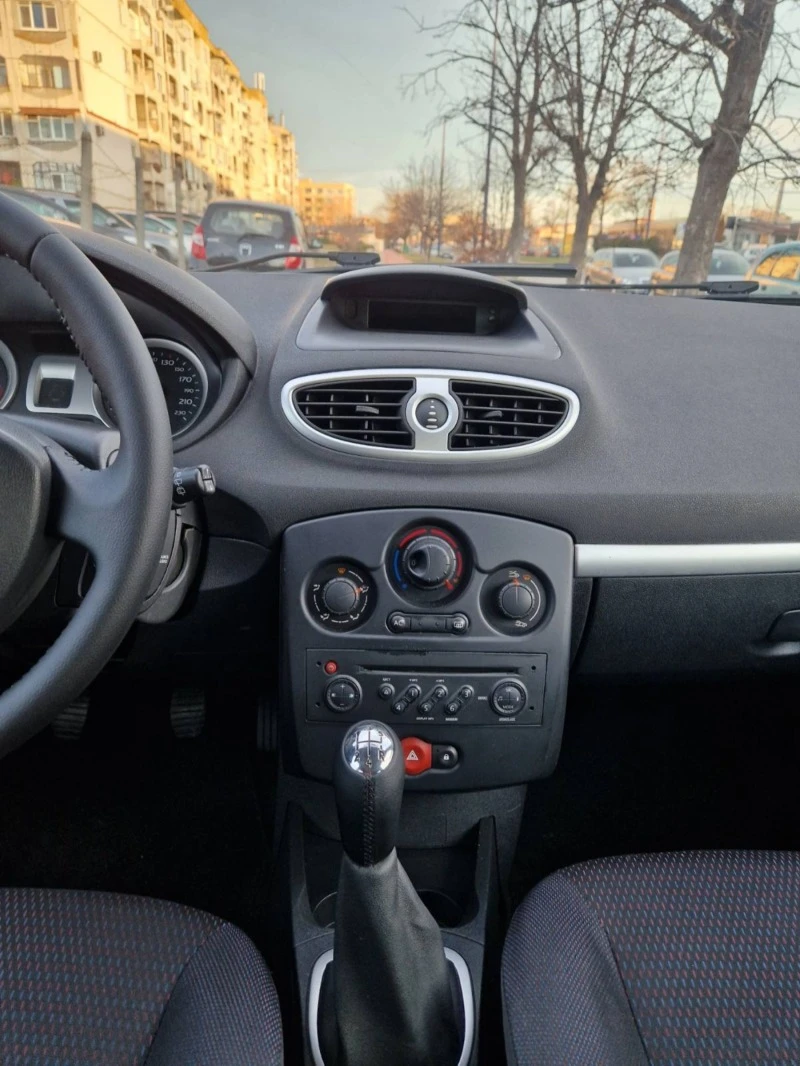 Renault Clio СОБСТВЕН ЛИЗИНГ , снимка 16 - Автомобили и джипове - 44149993