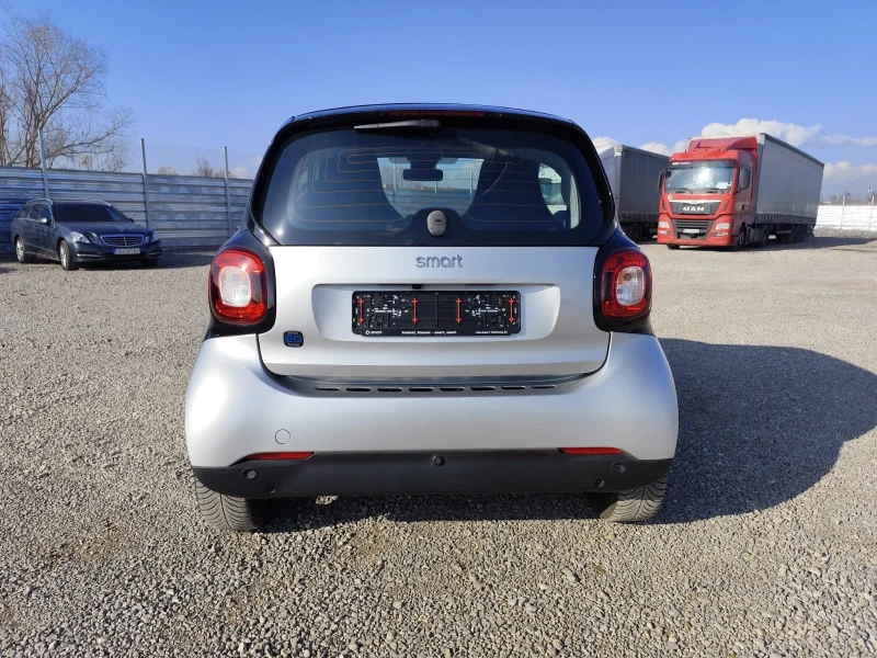 Smart Fortwo Coupe/ТОП/НАВИГАЦИЯ/ПАНОРАМА, снимка 6 - Автомобили и джипове - 49201481