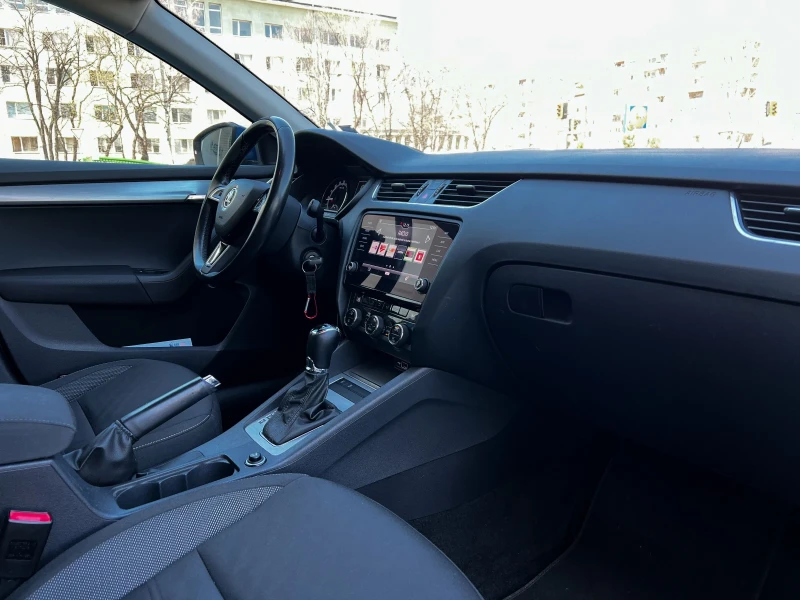 Skoda Octavia 1.6TDI * 116 p.s * DSG, снимка 10 - Автомобили и джипове - 50238705
