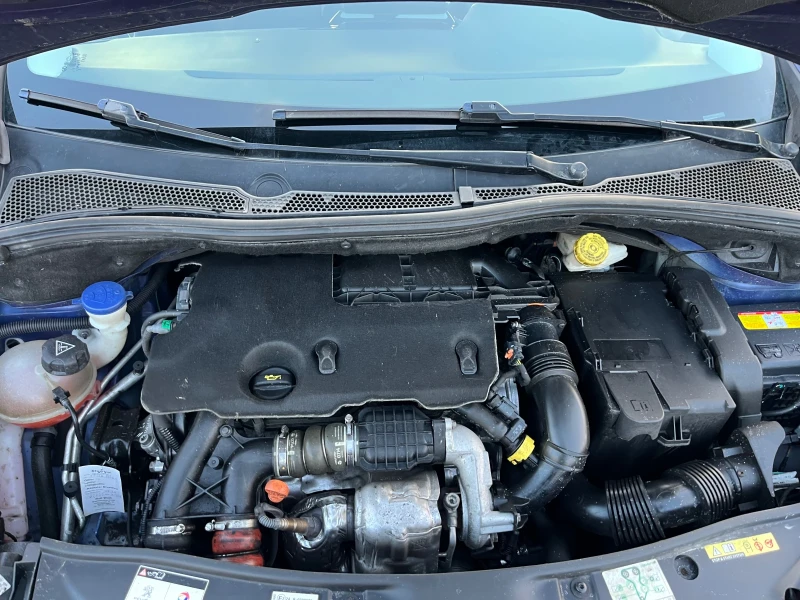 Peugeot 2008 1.6HDI ALLURE, снимка 17 - Автомобили и джипове - 52617638