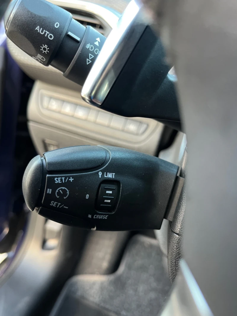 Peugeot 2008 1.6HDI ALLURE, снимка 9 - Автомобили и джипове - 52617638