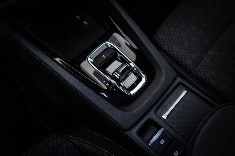 Skoda Octavia 2.0 TDI * LED, снимка 9 - Автомобили и джипове - 52803809