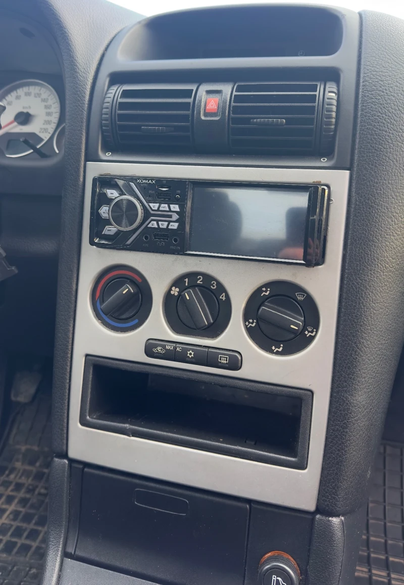 Opel Astra, снимка 6 - Автомобили и джипове - 52831214