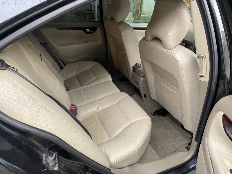 Volvo S60 D5, снимка 9 - Автомобили и джипове - 53413337