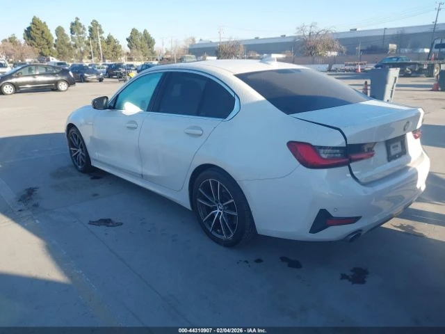 BMW 330, снимка 3 - Автомобили и джипове - 53649351