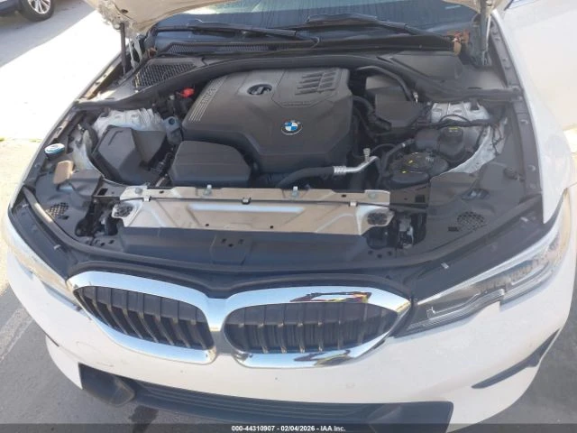 BMW 330, снимка 15 - Автомобили и джипове - 53649351