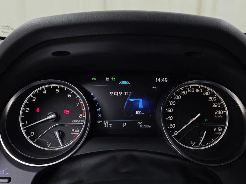 Toyota Camry 2.5 Automatic, снимка 10 - Автомобили и джипове - 55662565